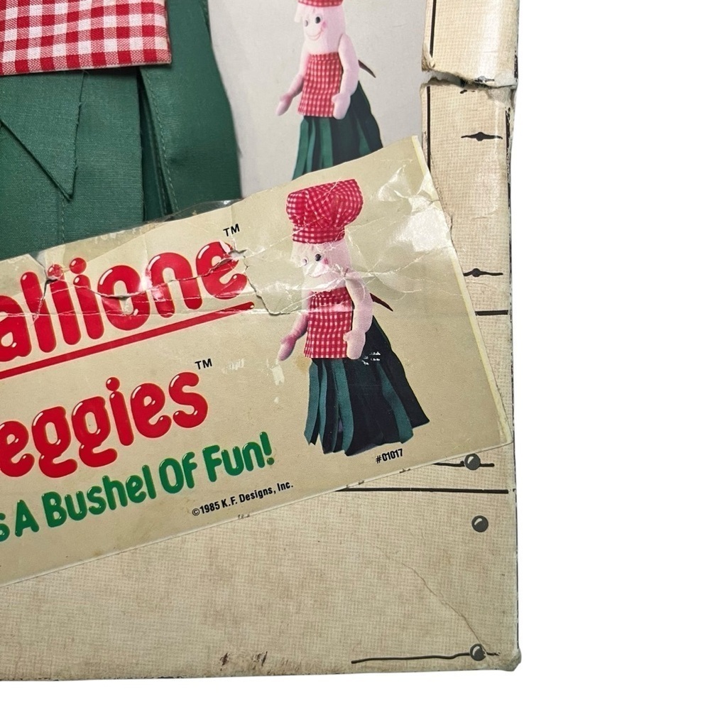 🌽 Vintage 1985 Tony Scallione “The Veggies” Plush Doll with Box - Picture 7 of 16